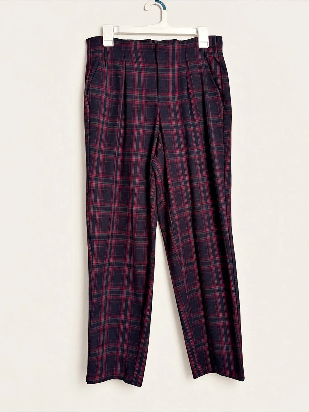 A New Day High-Rise Pull-On Plaid Pants Burgundy Navy Size 4